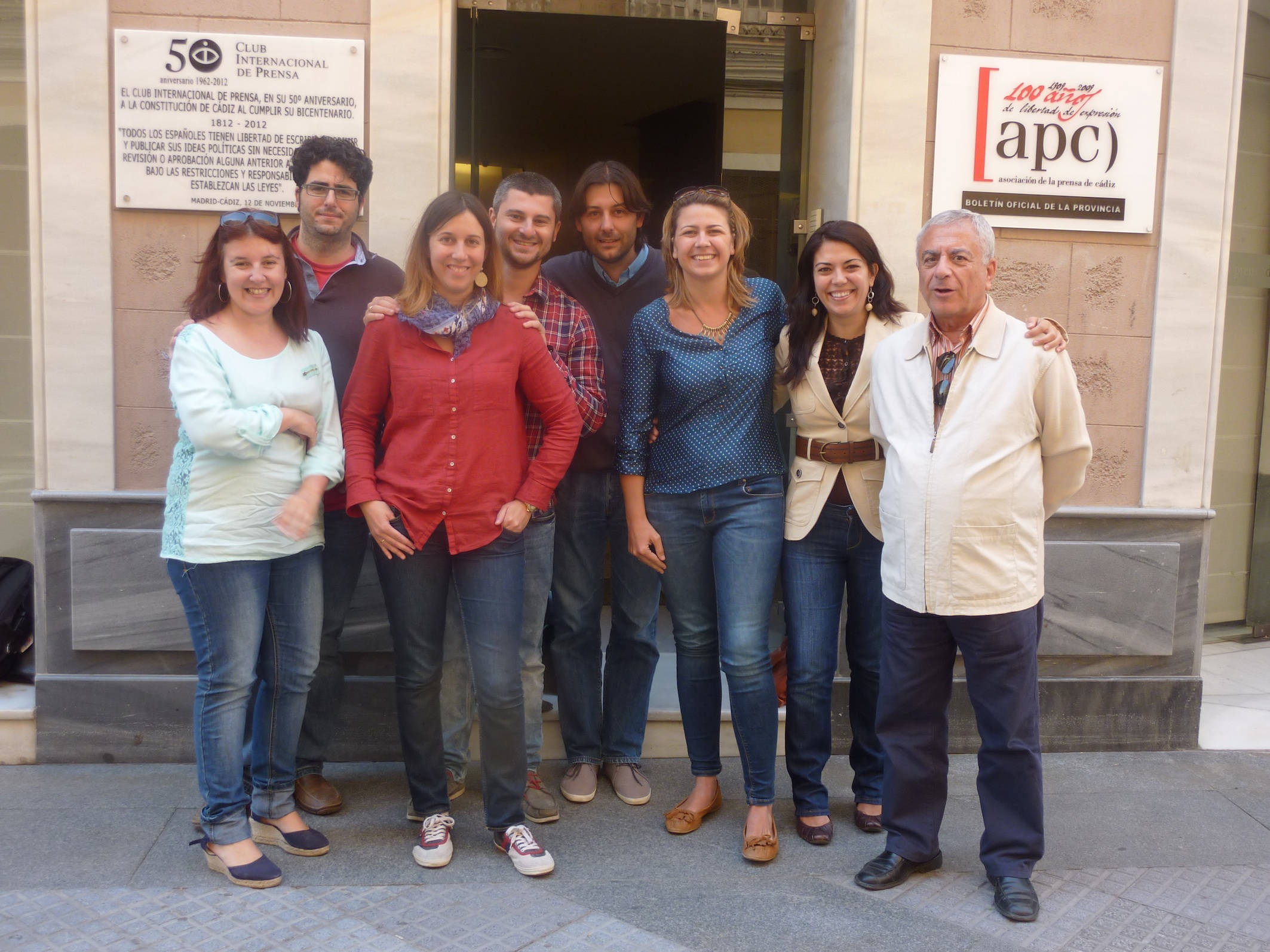 En la imagen, foto de familia de la nueva junta directiva de la Asociación de la Prensa de Cádiz. Foto: APC